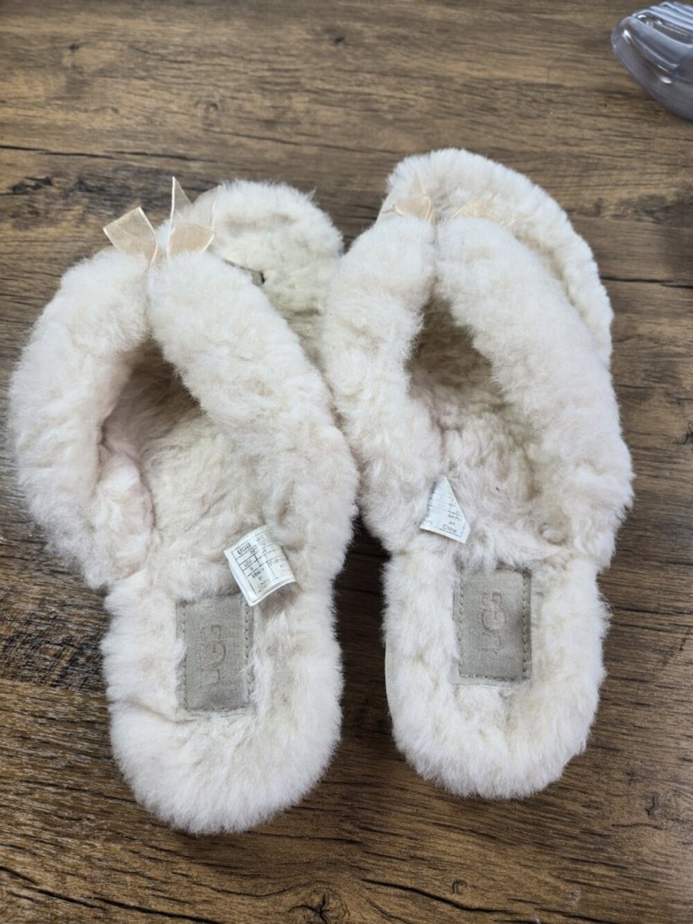 UGG Fluff Flip Flop Cream Sheepskin Shearling Thong Slippers Sandals Women’s 9 - Picture 5 of 8
